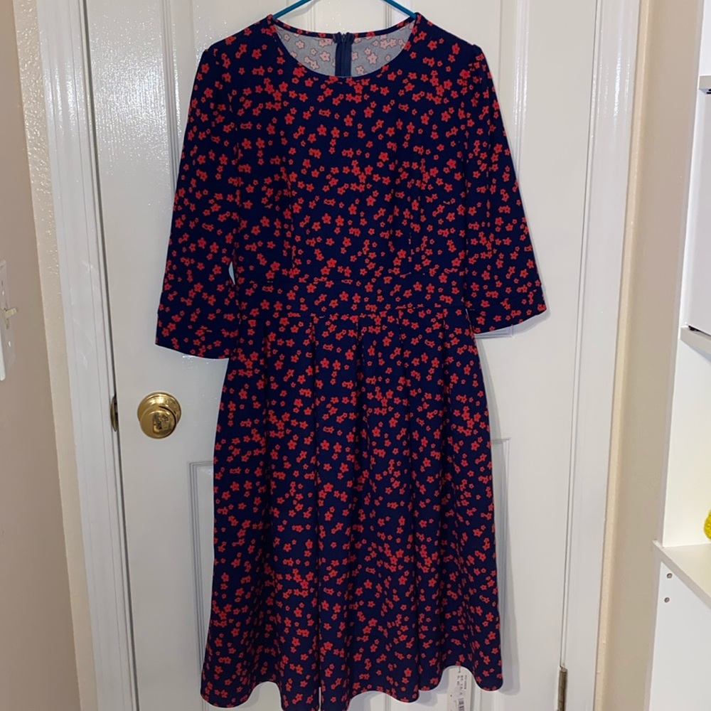 Never Worn Women’s dress